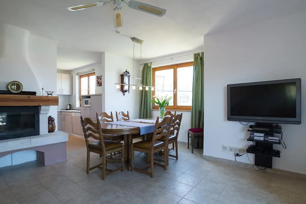 Apartments Tamara Rovinjsko Selo Croatia
